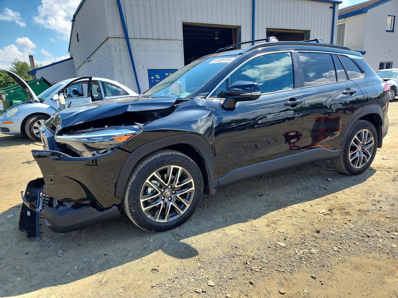 2026 TOYOTA COROLLA CROSS XLE
