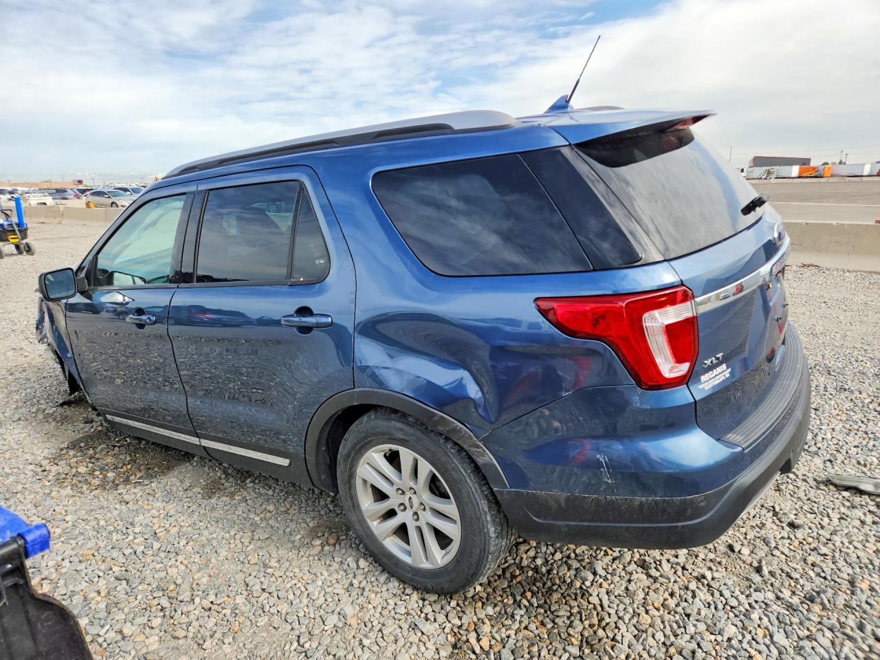 2019 FORD EXP XLT — снимка 2