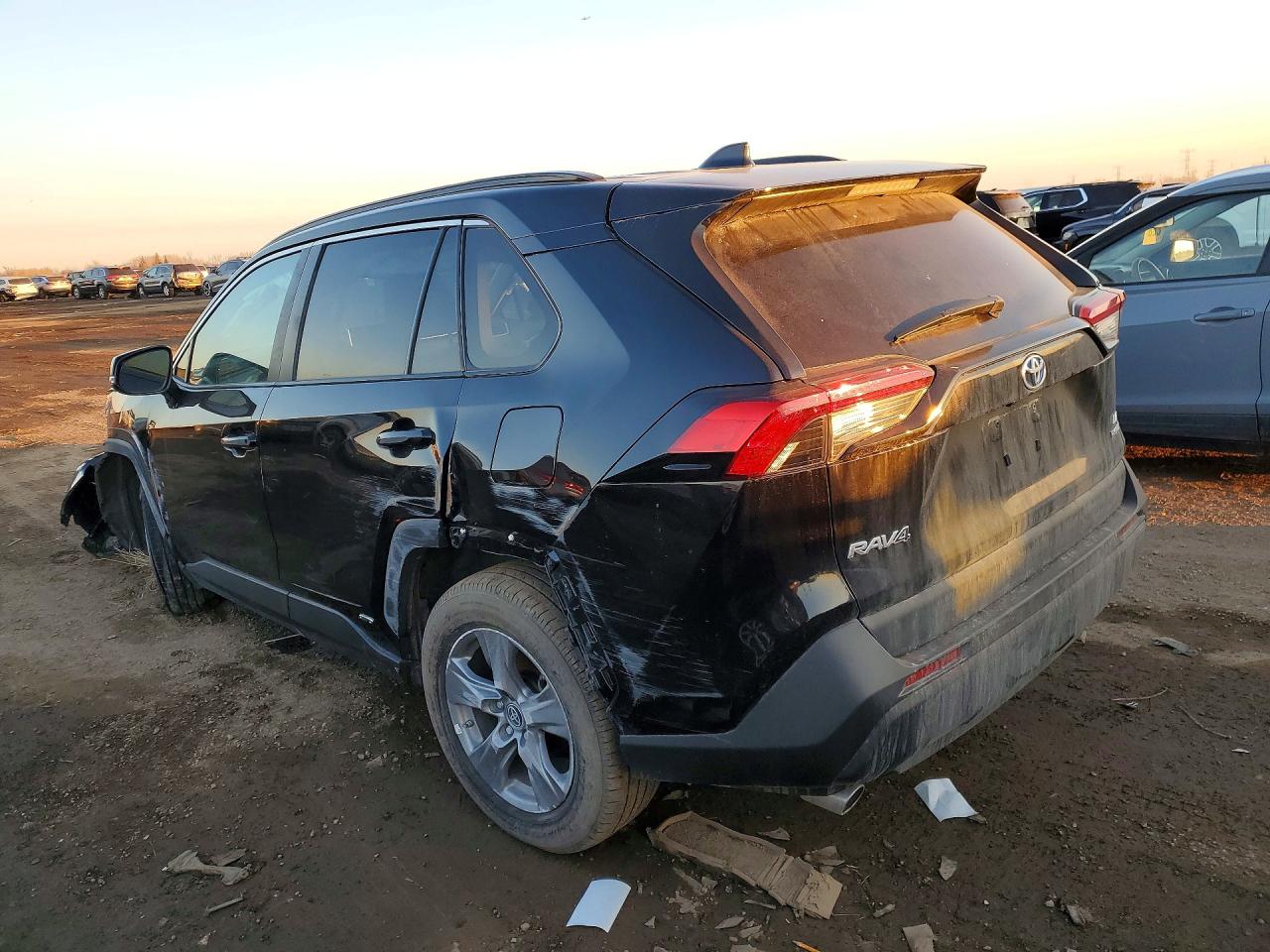 2024 TOYOTA RAV4 LE — снимка 2