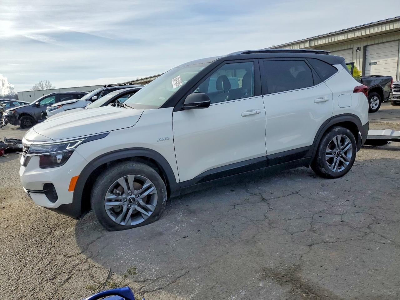 2023 KIA SELTOS S
