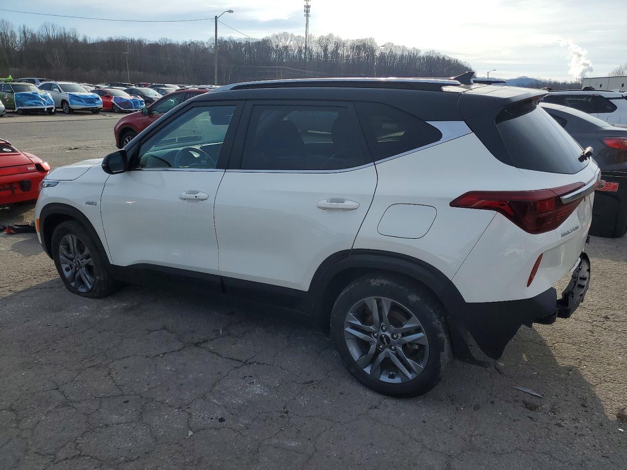 2023 KIA SELTOS S — снимка 2