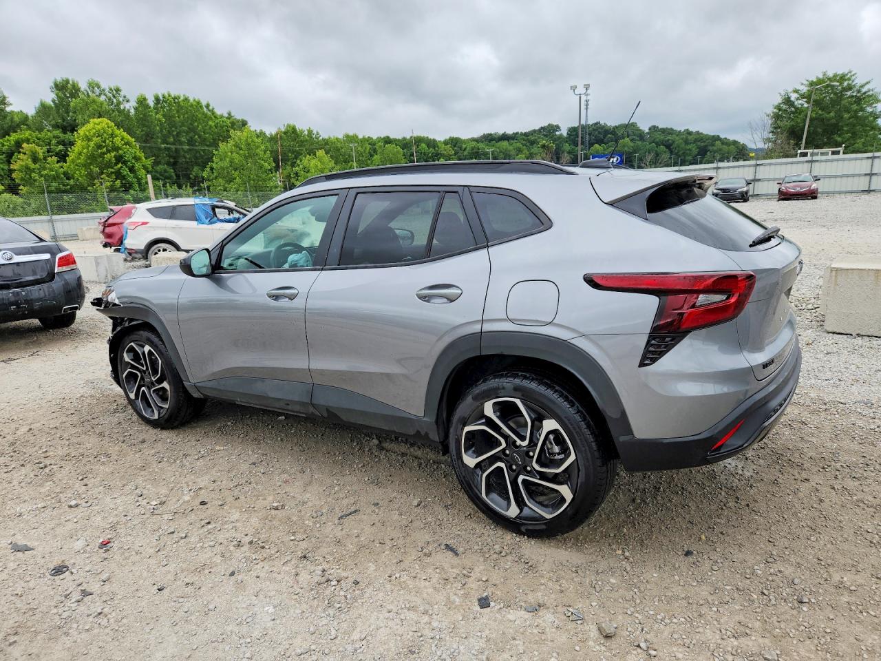 2025 CHEVROLET TRAX 2RS — снимка 2