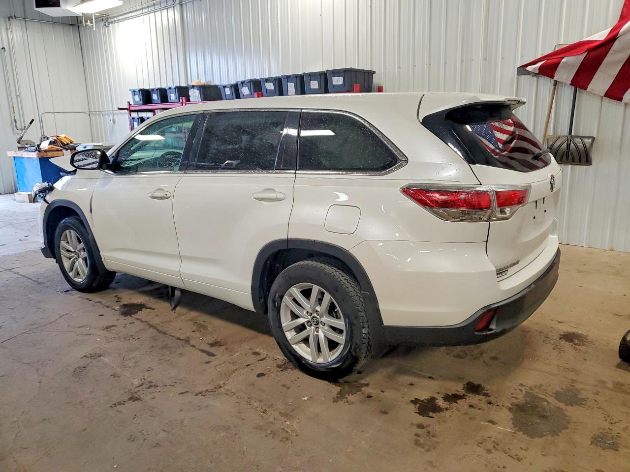 2016 TOYOTA HIGHLANDER LE — снимка 2