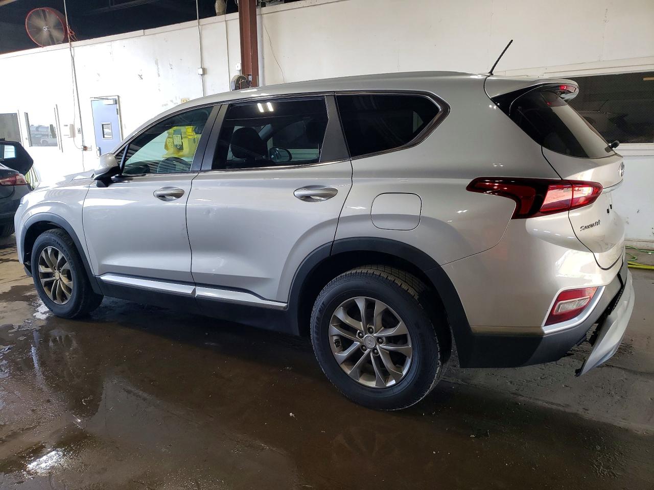 2020 HYUNDAI SANTA FE SE — снимка 2