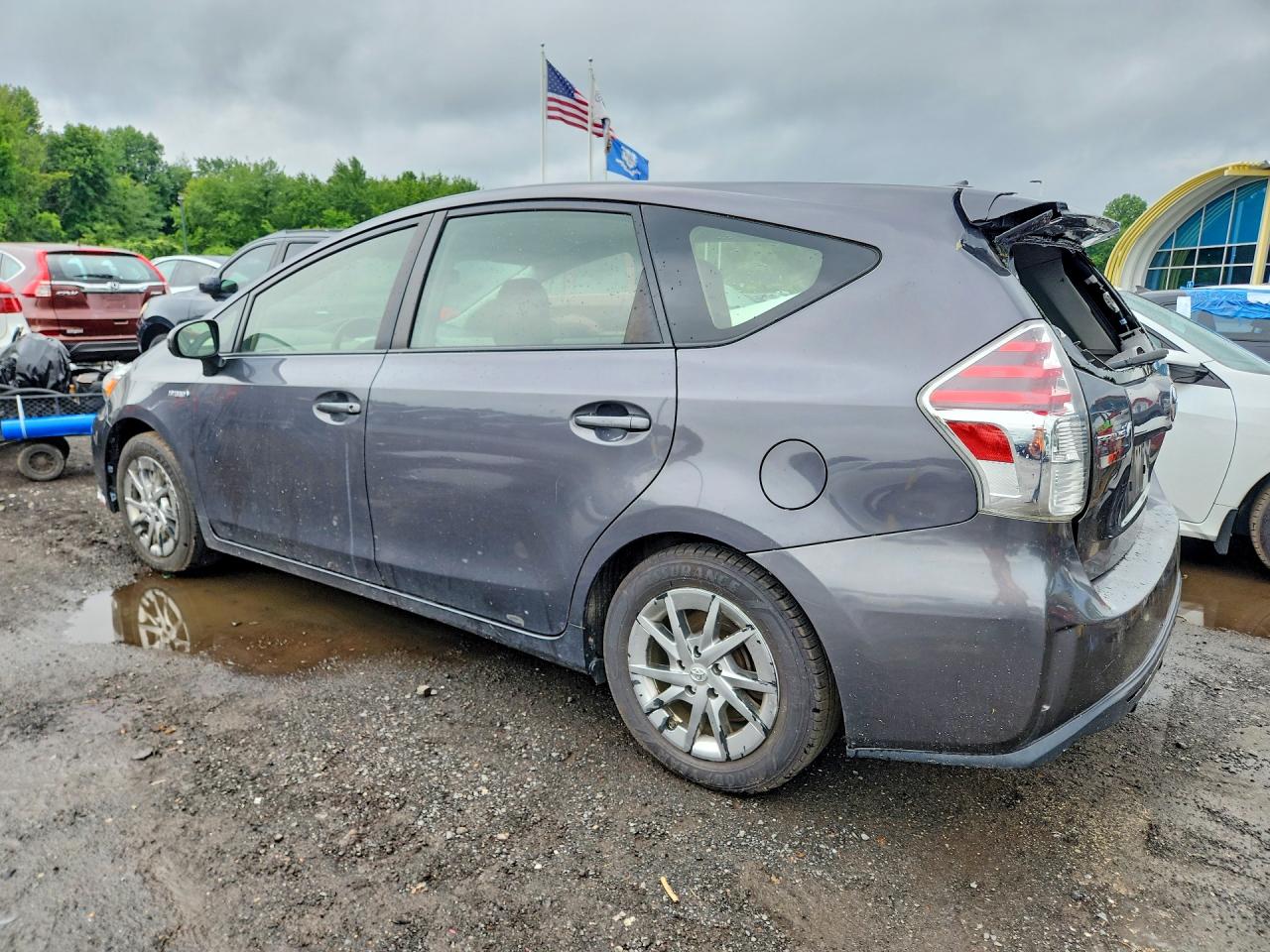 2016 TOYOTA PRIUS V THREE — снимка 2