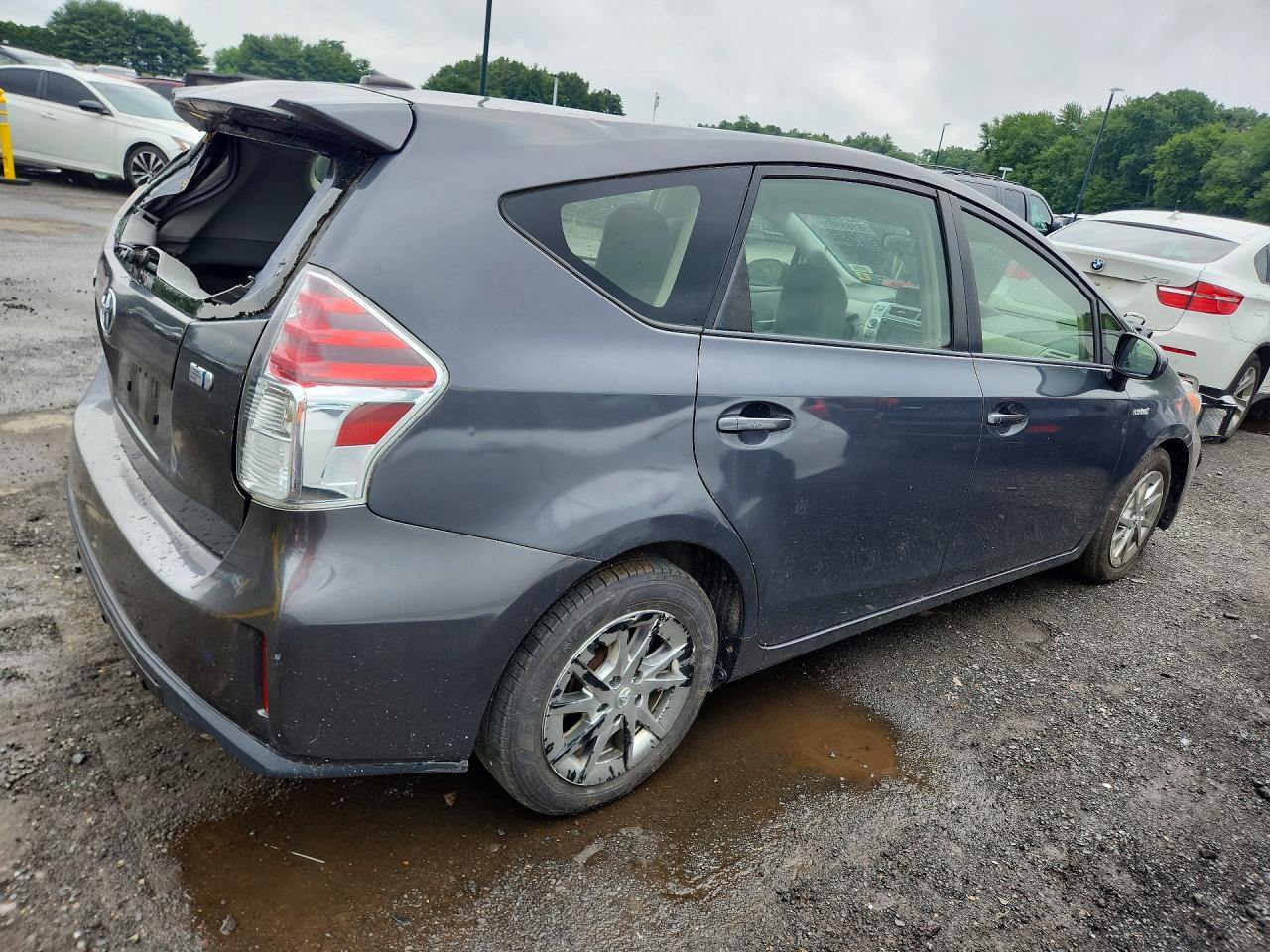 2016 TOYOTA PRIUS V THREE — снимка 3