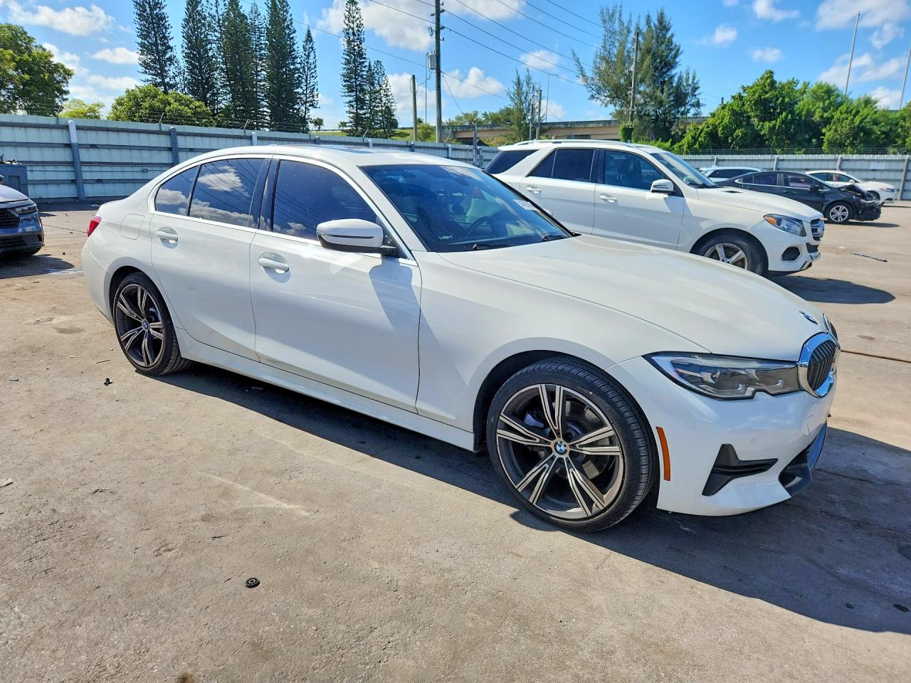 2021 BMW 330I — снимка 4