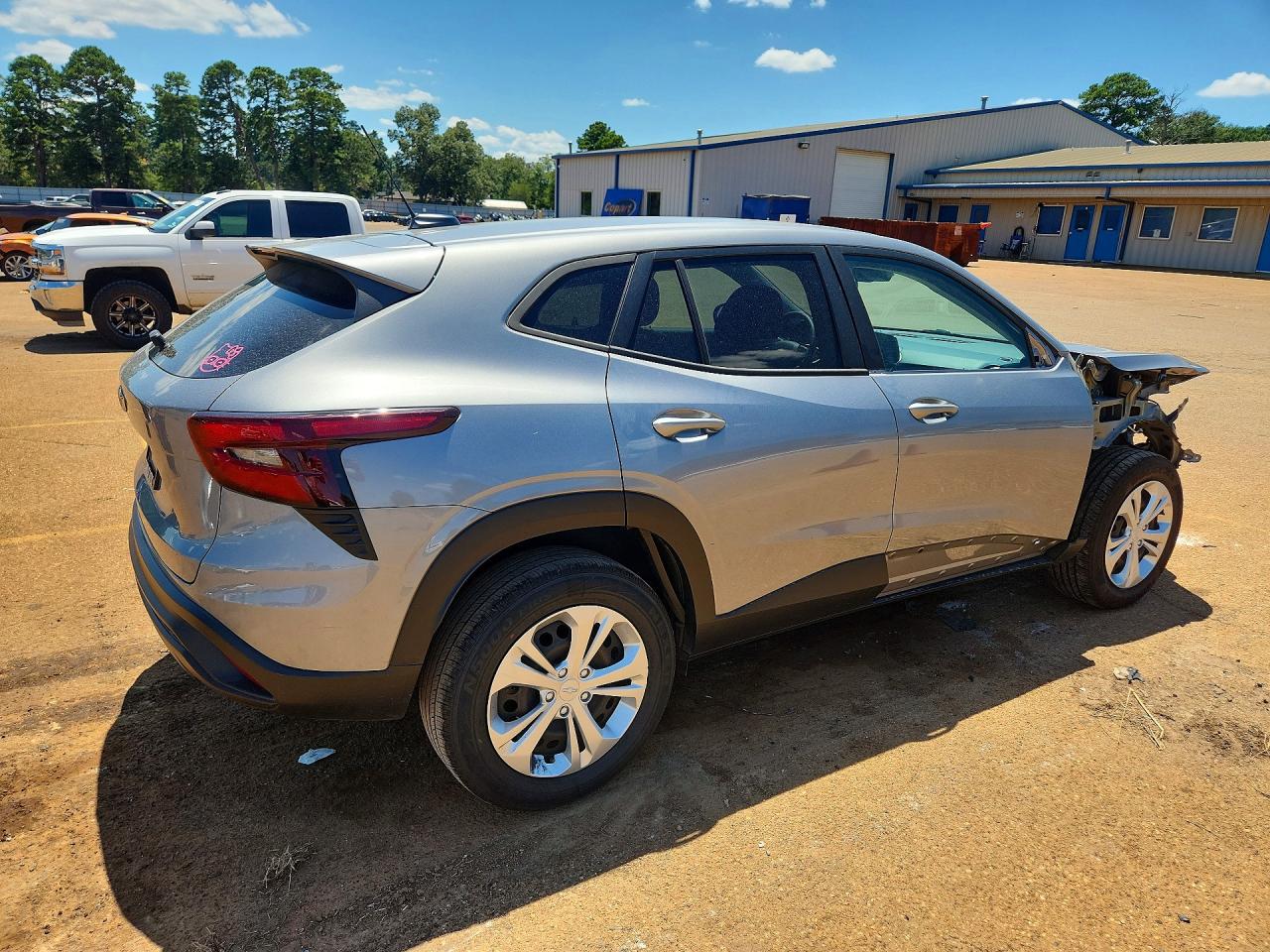 2024 CHEVROLET TRAX LS — снимка 3