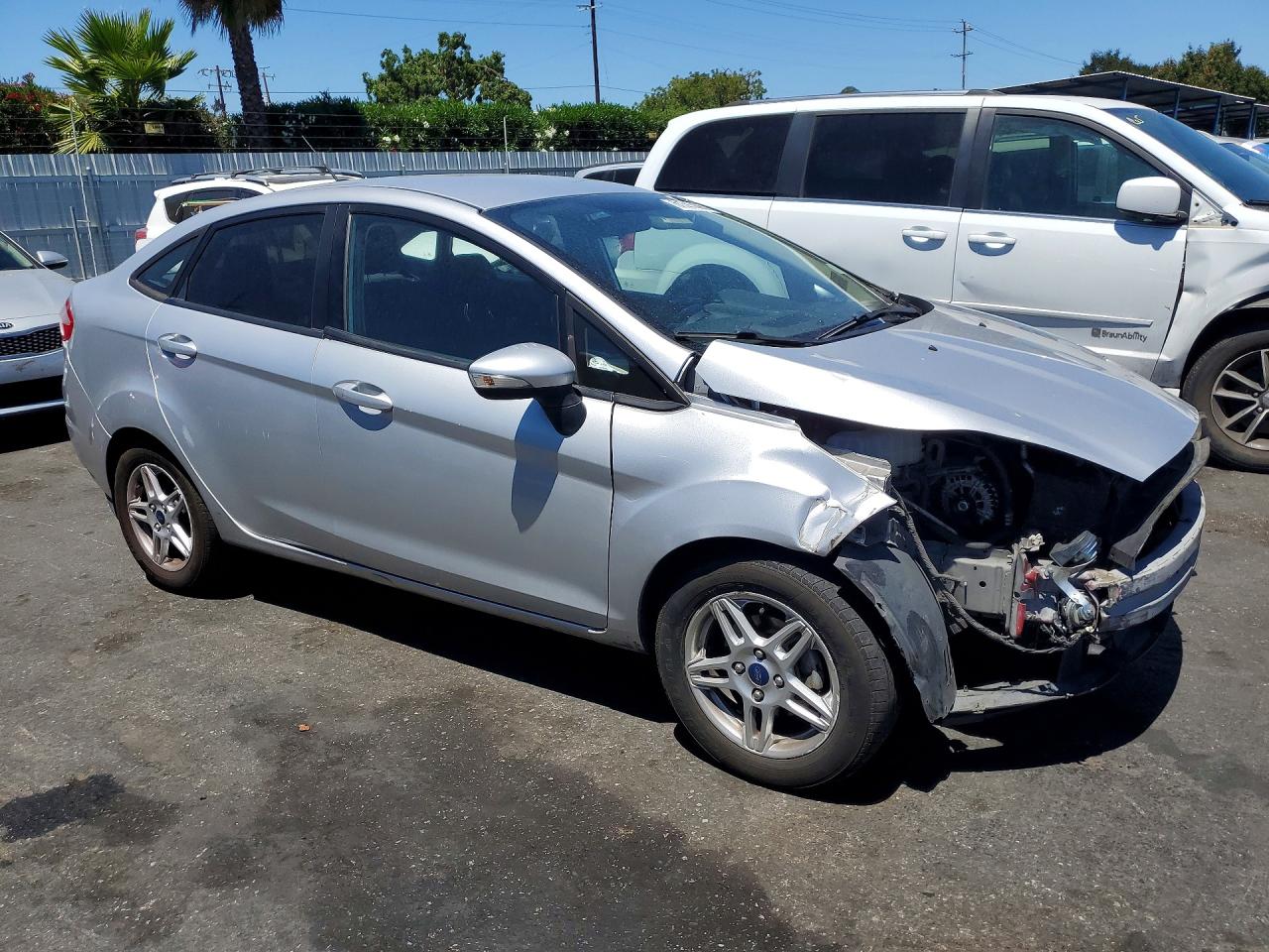 2017 FORD FIESTA SE — снимка 4