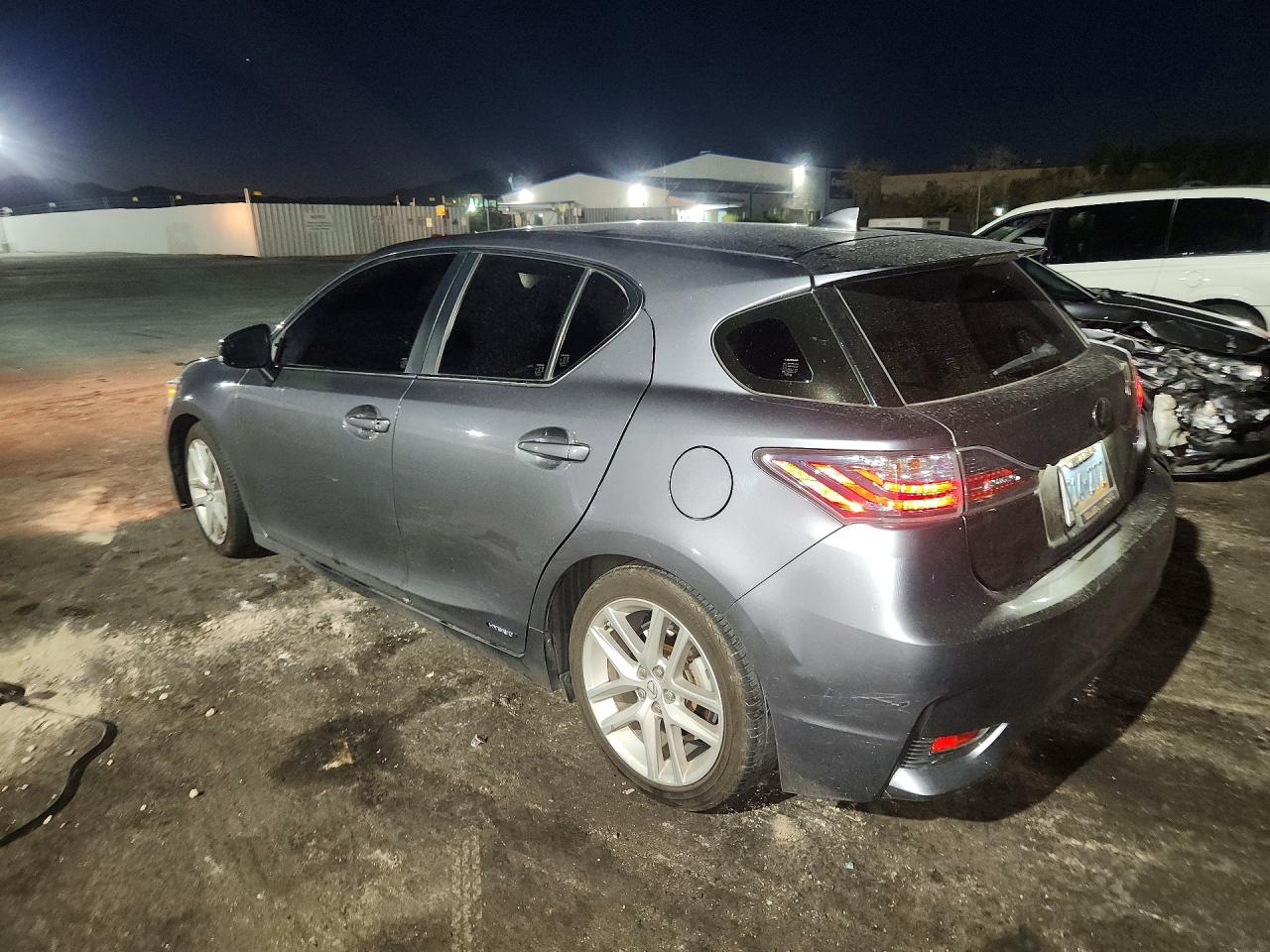 2017 LEXUS CT 200 — снимка 2