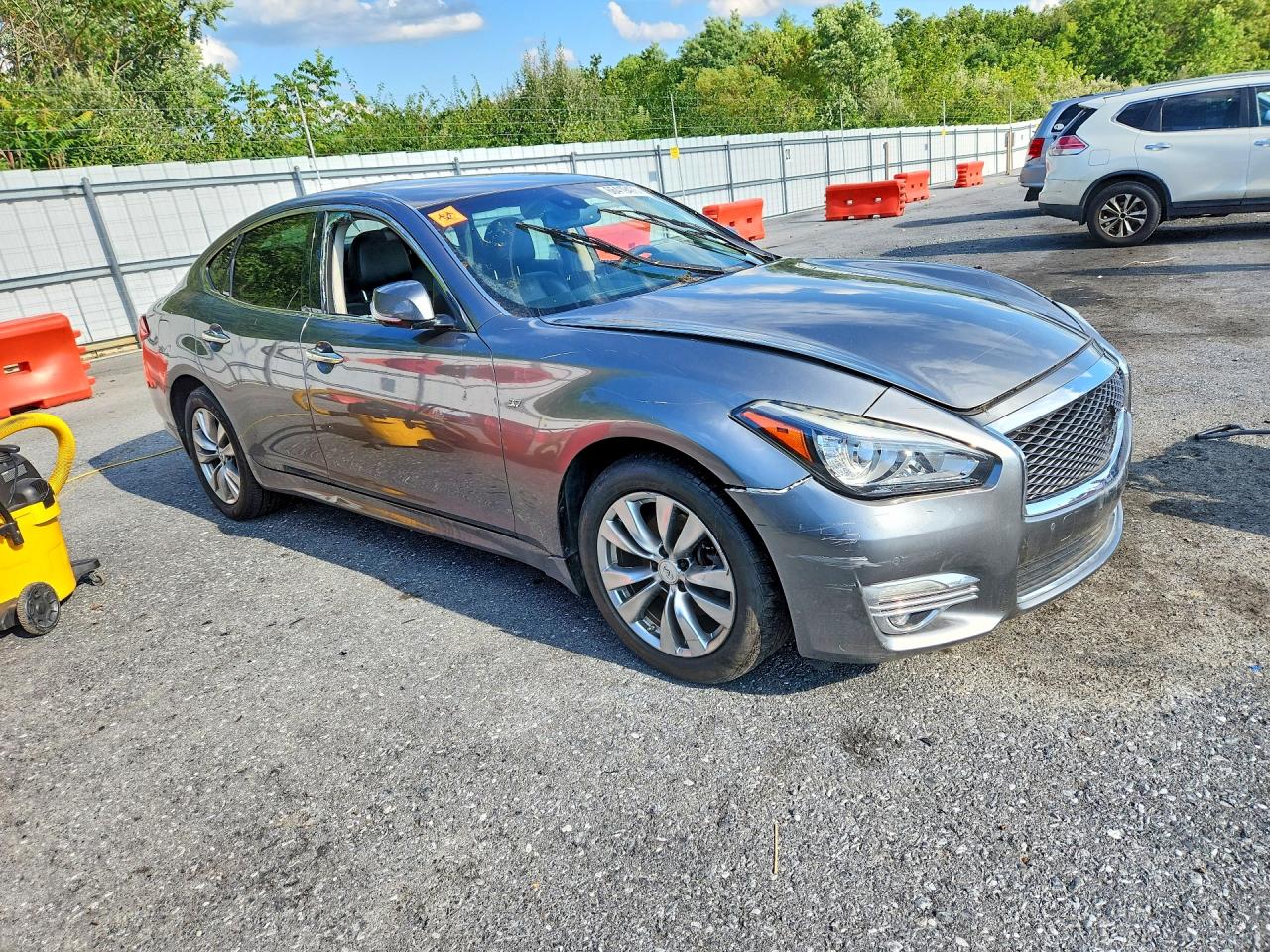 2016 INFINITI Q70 3.7 — снимка 4