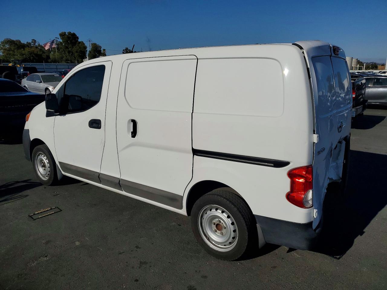 2016 NISSAN NV200 S — снимка 2