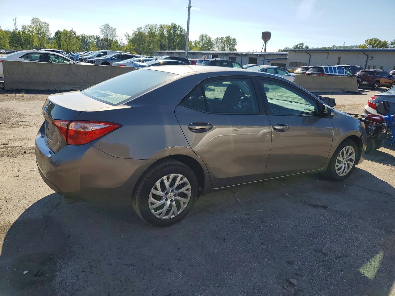2018 TOYOTA COROLLA LE — снимка 3