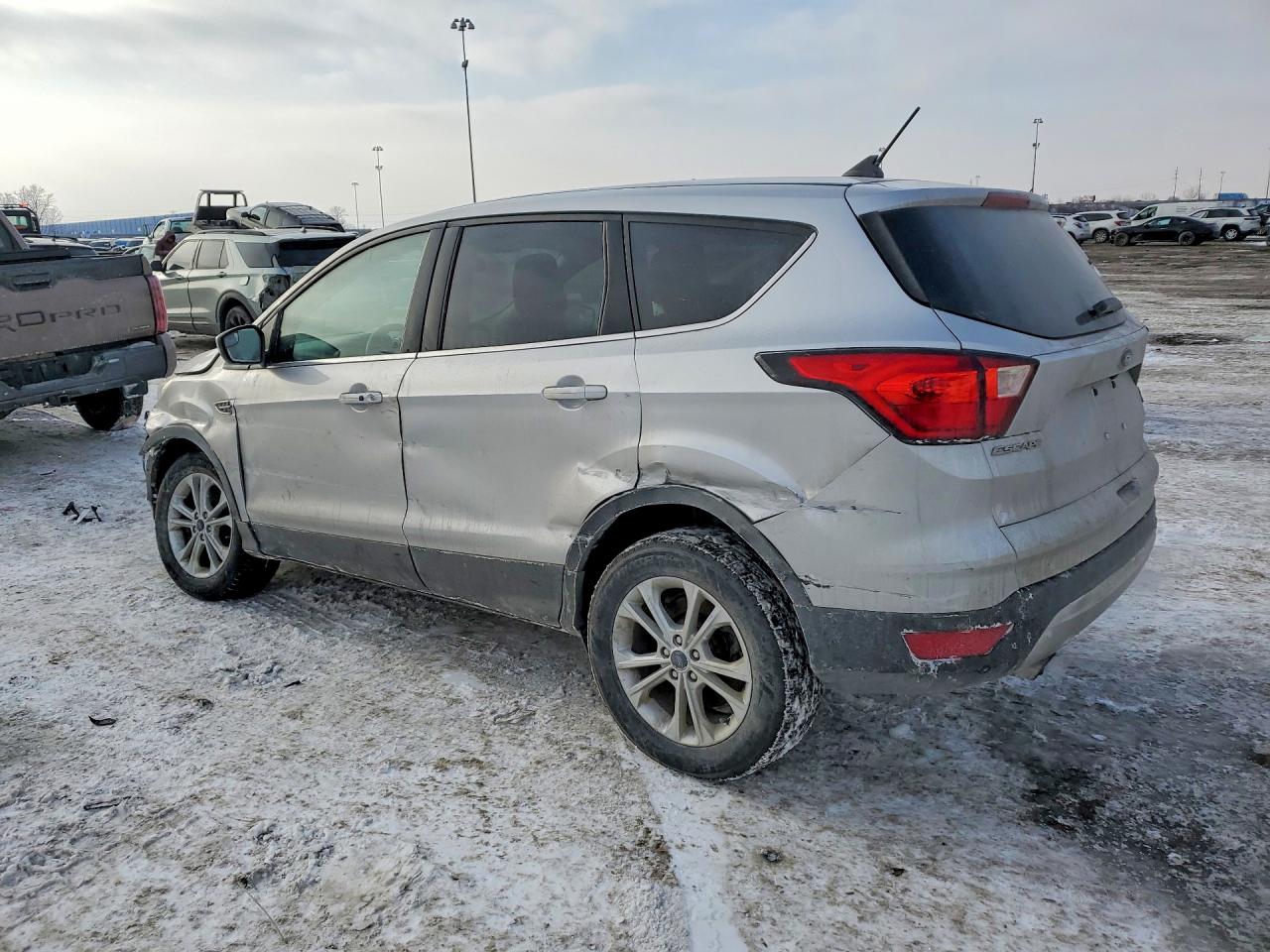 2019 FORD ESCAPE SE — снимка 2