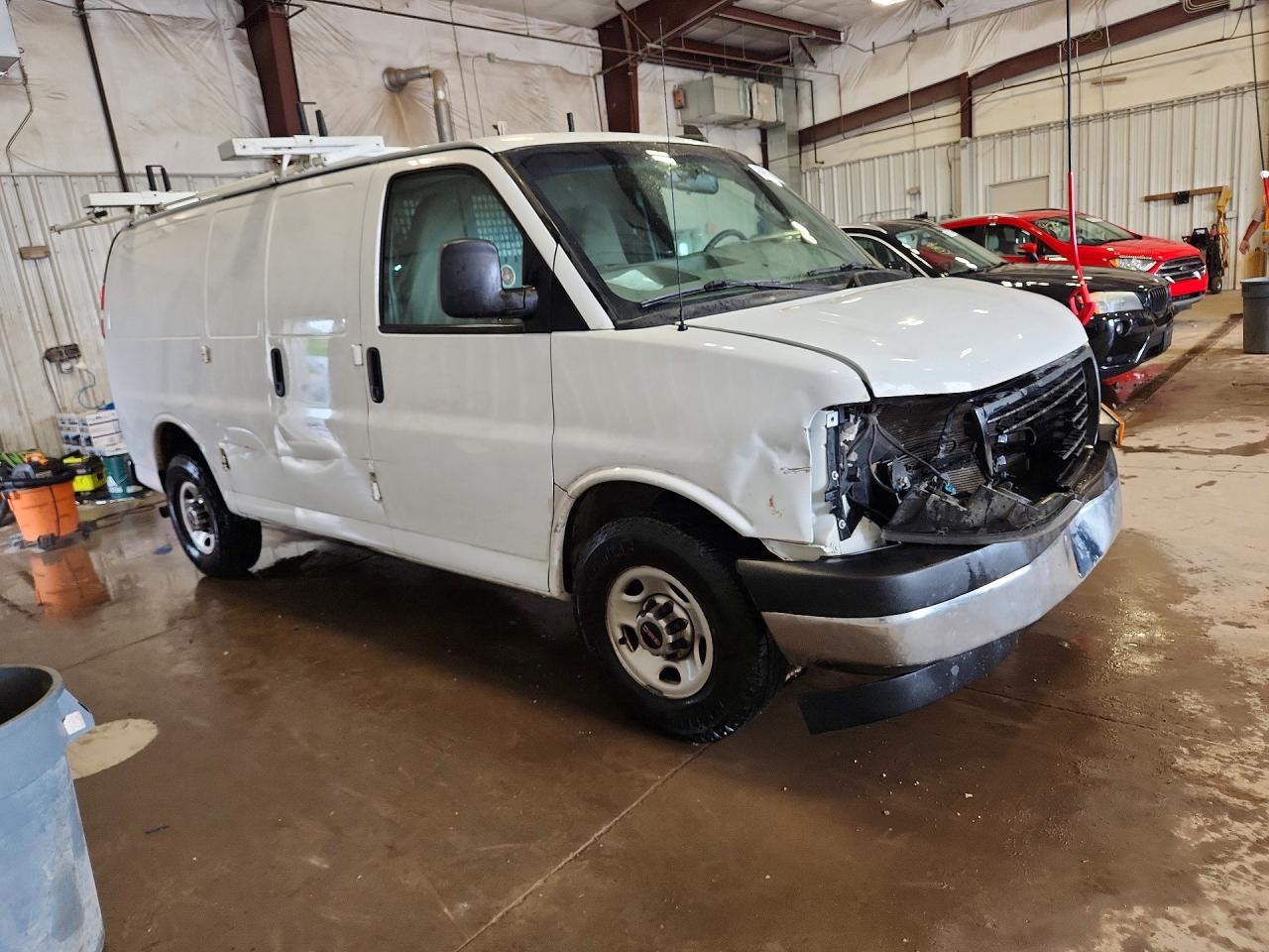 2018 GMC SAVANA G2500 — снимка 4