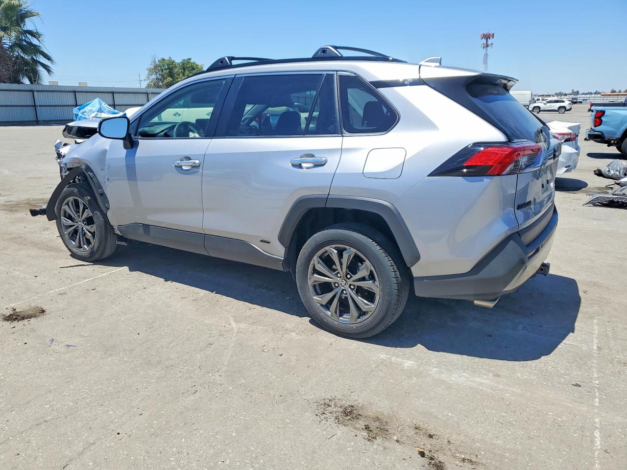 2025 TOYOTA RAV4 LIMITED — снимка 2