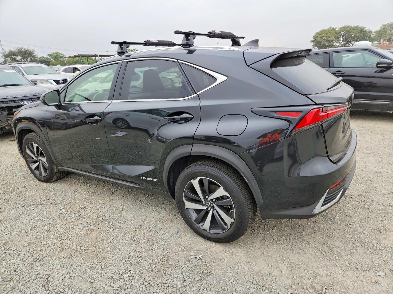 2021 LEXUS NX 300H BASE — снимка 2