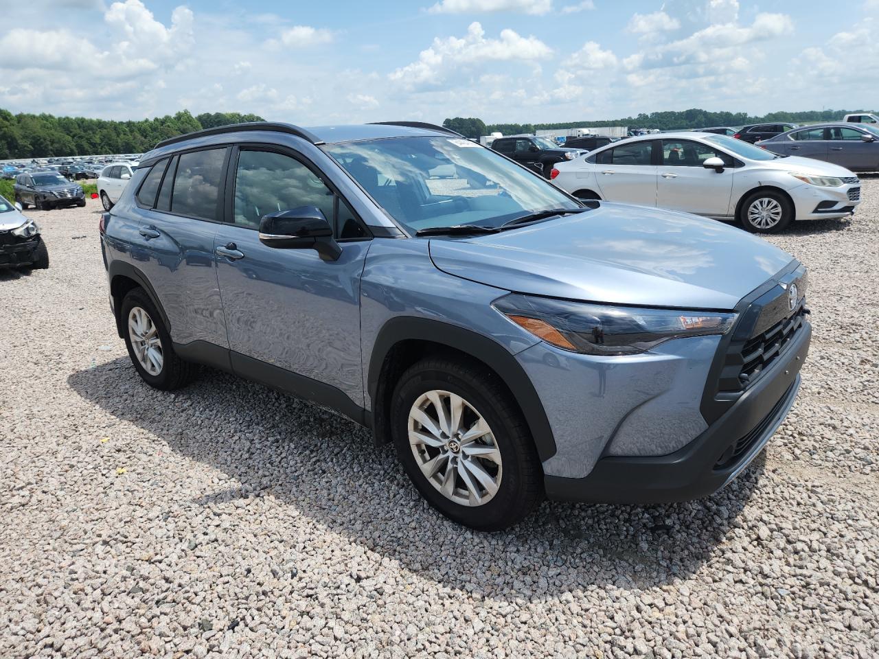 2026 TOYOTA COROLLA CROSS LE — снимка 4
