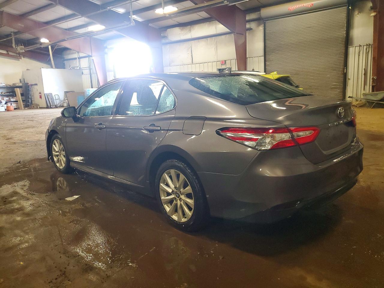 2020 TOYOTA CAMRY LE — снимка 2