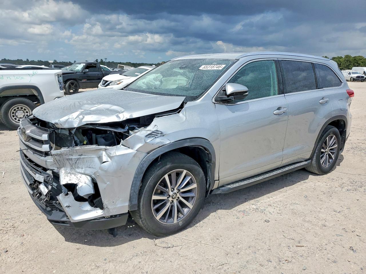 2018 TOYOTA HIGHLANDER XLE