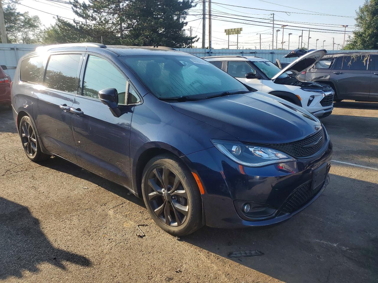 2018 CHRYSLER PACIFICA TOURING L — снимка 4