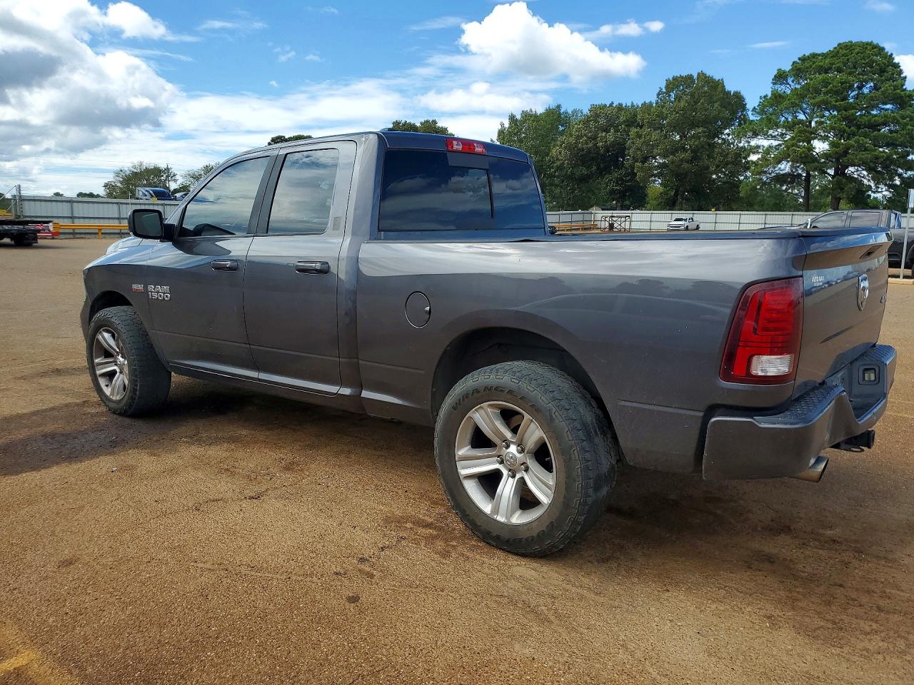 2016 RAM 1500 SPORT — снимка 2