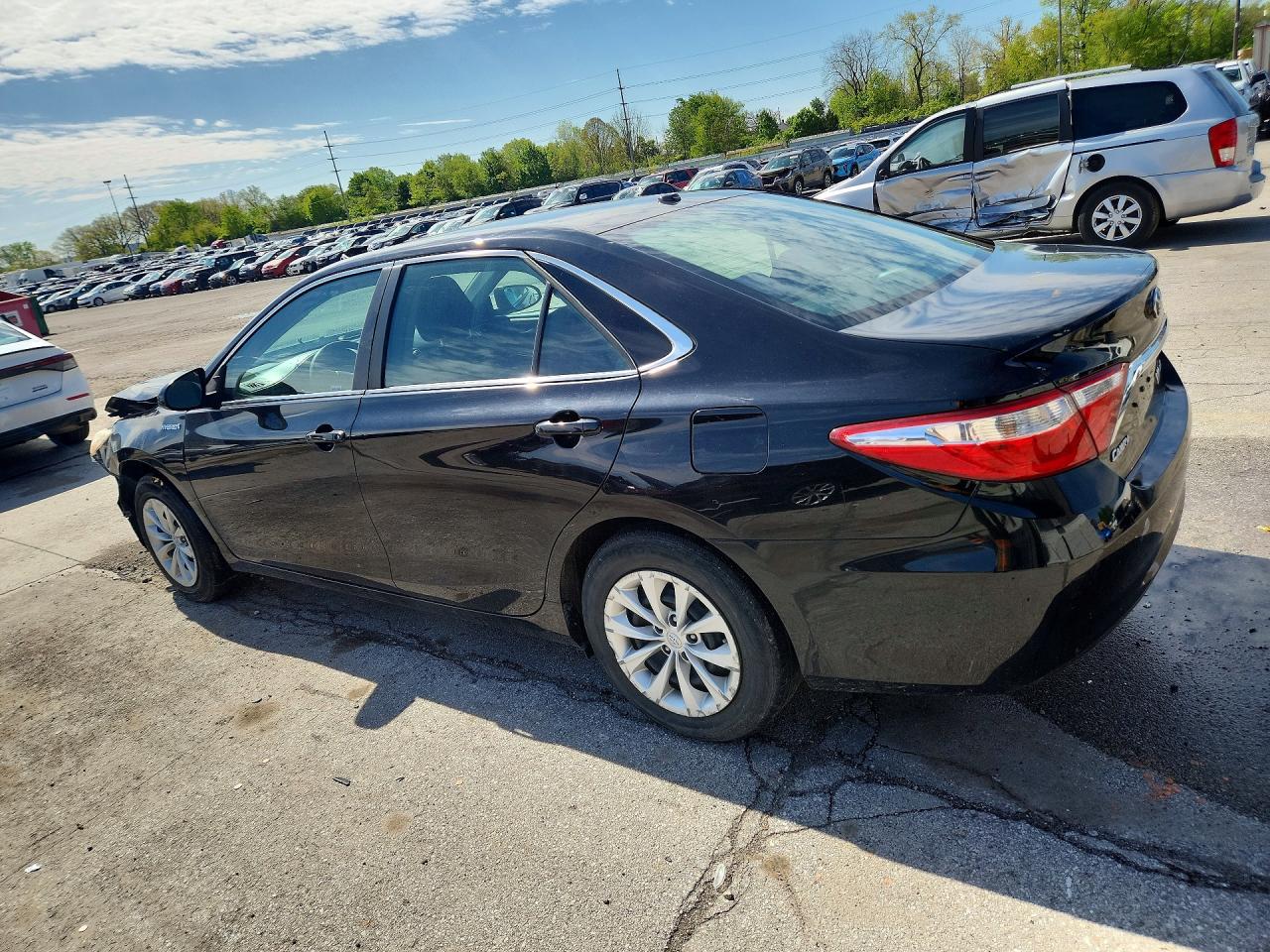 2017 TOYOTA CAMRY HYBRID LE — снимка 2