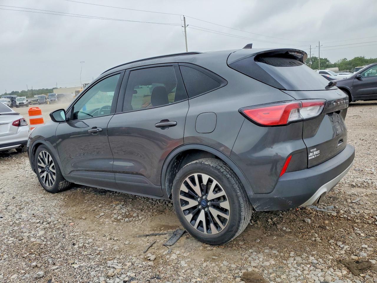 2020 FORD ESCAPE SE SPORT — снимка 2