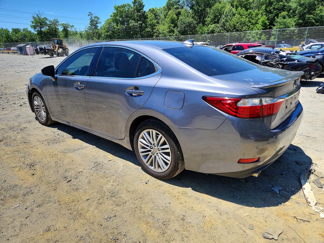 2015 LEXUS ES 350 — снимка 2