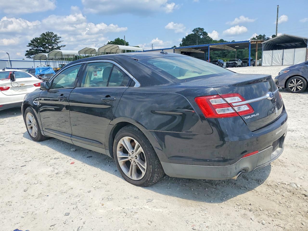 2015 FORD TAURUS SE — снимка 2