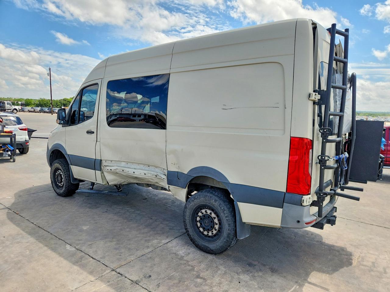 2022 MERCEDES-BENZ SPRINTER 2500 — снимка 2