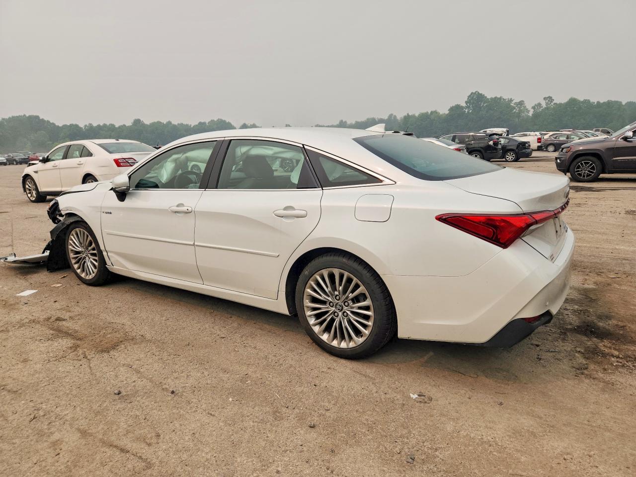 2020 TOYOTA AVALON LIMITED — снимка 2