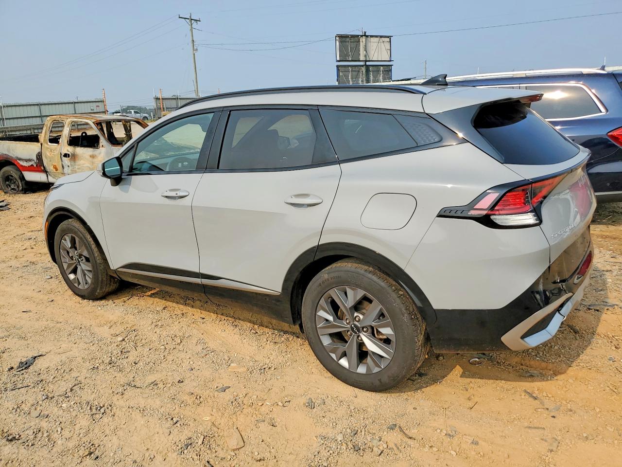 2025 KIA SPORTAGE SX — снимка 2