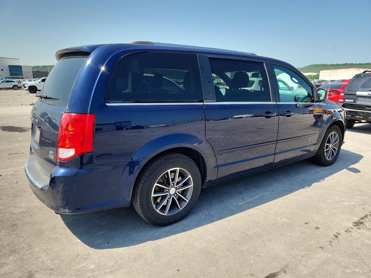 2017 DODGE GRAND CARAVAN SXT — снимка 3