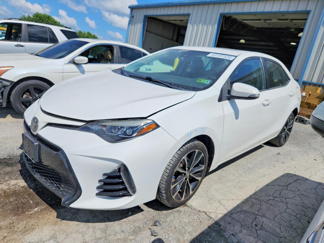 2017 TOYOTA COROLLA SE