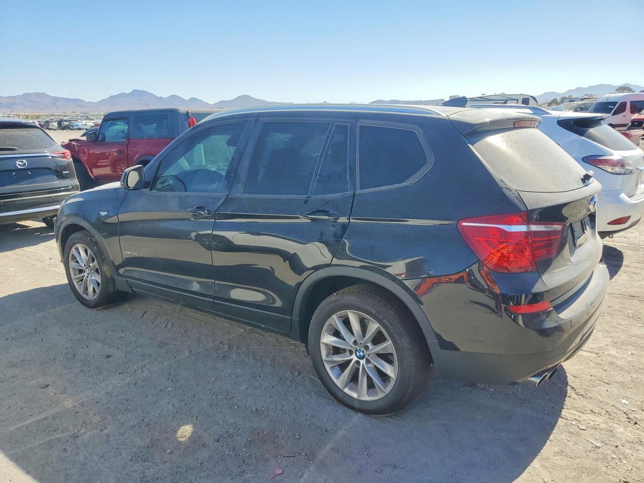 2017 BMW X3 SDRIVE28I — снимка 2