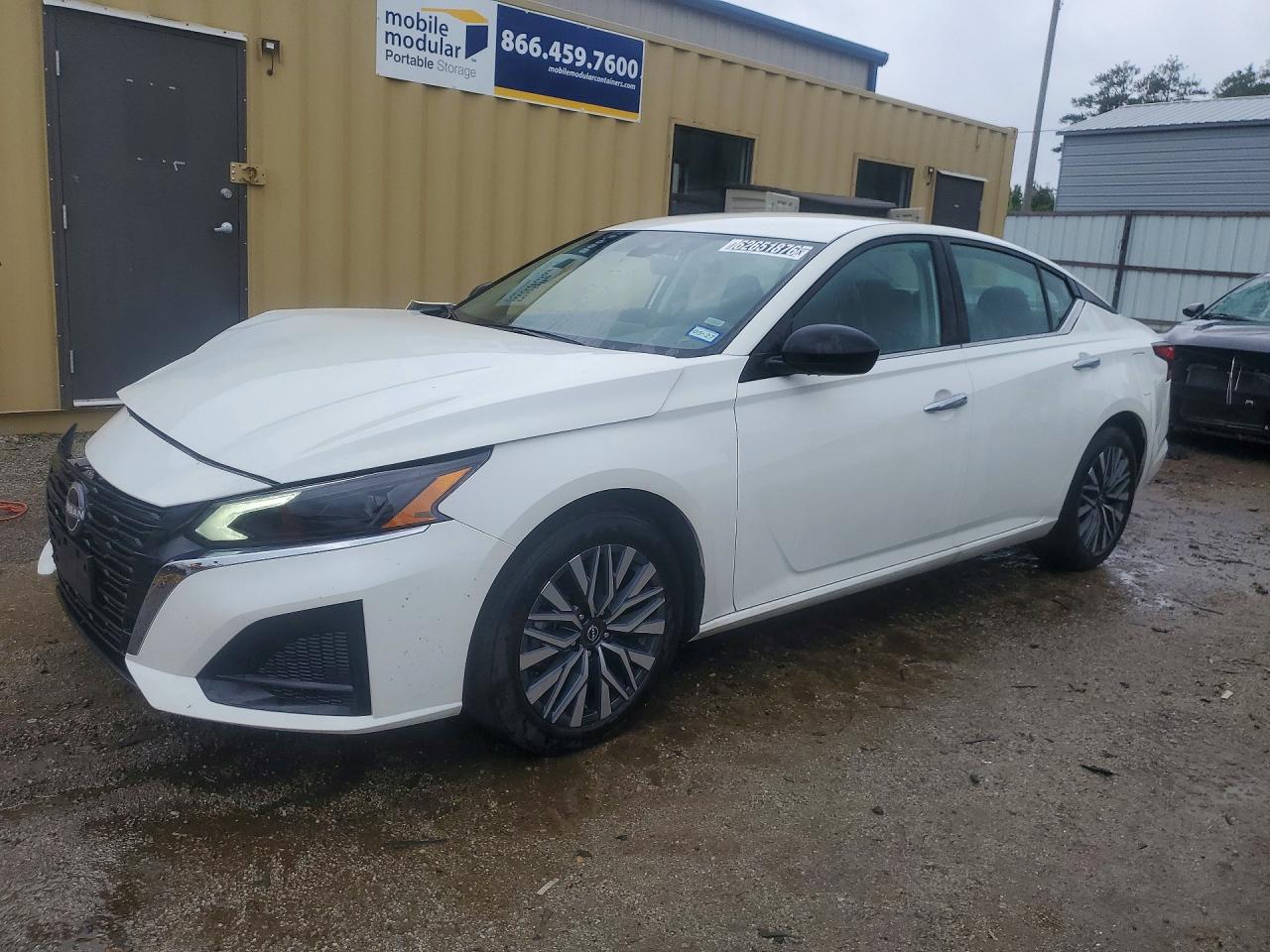 2025 NISSAN ALTIMA SV