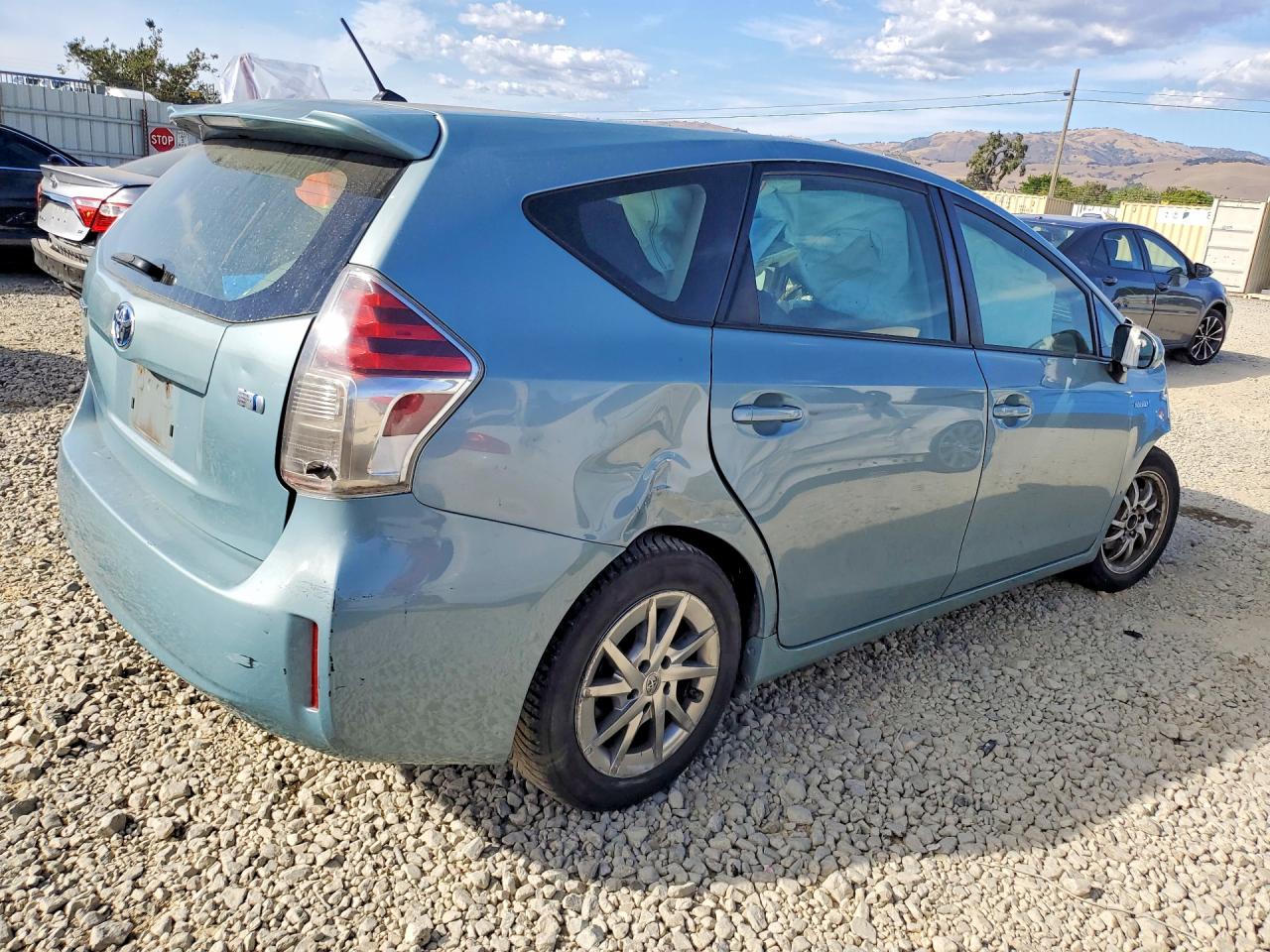 2016 TOYOTA PRIUS V TWO — снимка 3