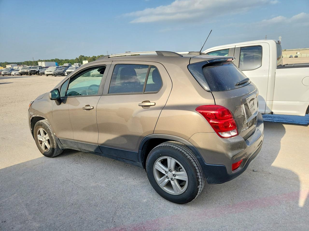 2022 CHEVROLET TRAX 1LT — снимка 2