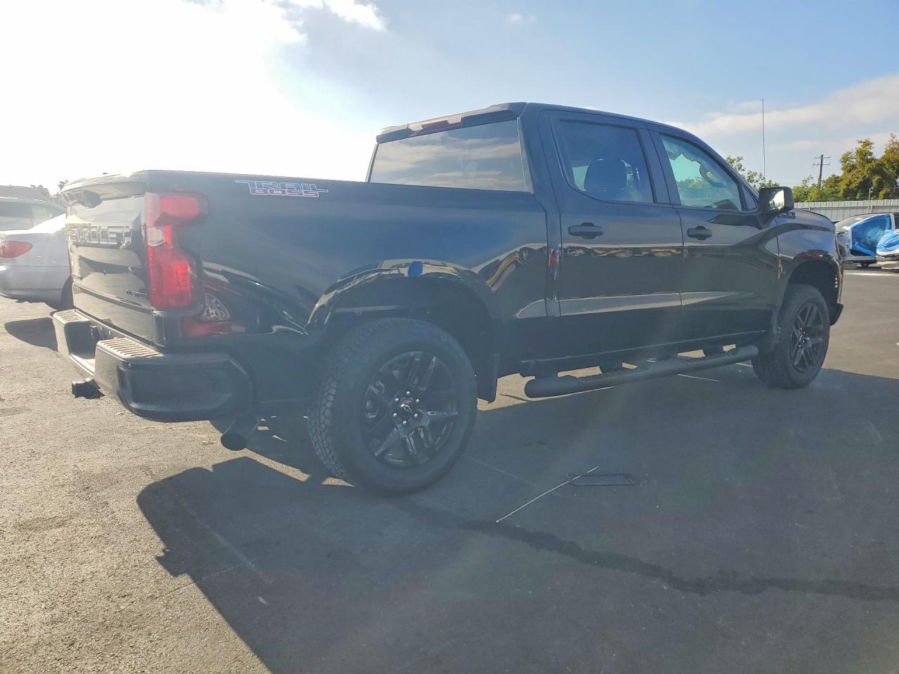 2026 CHEVROLET SILVERADO K1500 TRAIL BOSS CUSTOM — снимка 3