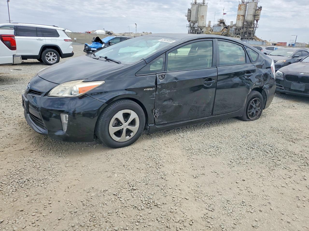 2015 TOYOTA PRIUS THREE