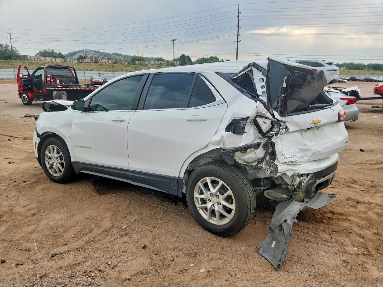 2024 CHEVROLET EQUINOX LT — снимка 2