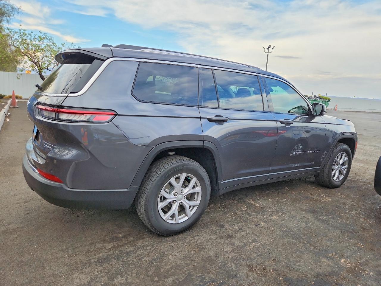 2022 JEEP GRAND CHEROKEE L LIMITED — снимка 3