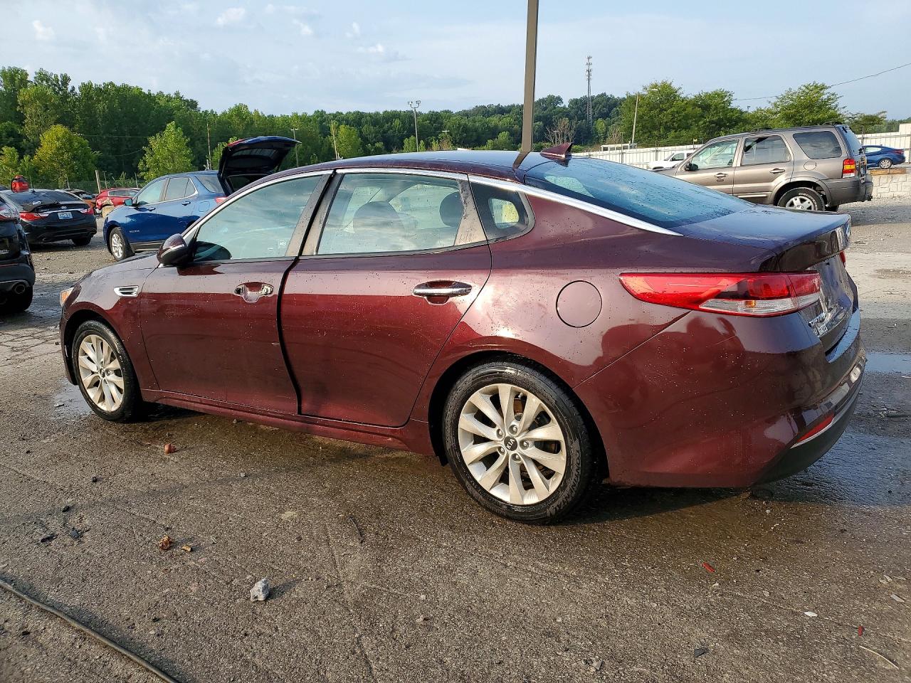 2018 KIA OPTIMA LX — снимка 2