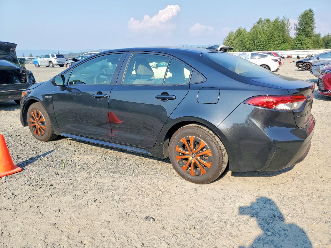 2020 TOYOTA COROLLA LE — снимка 2