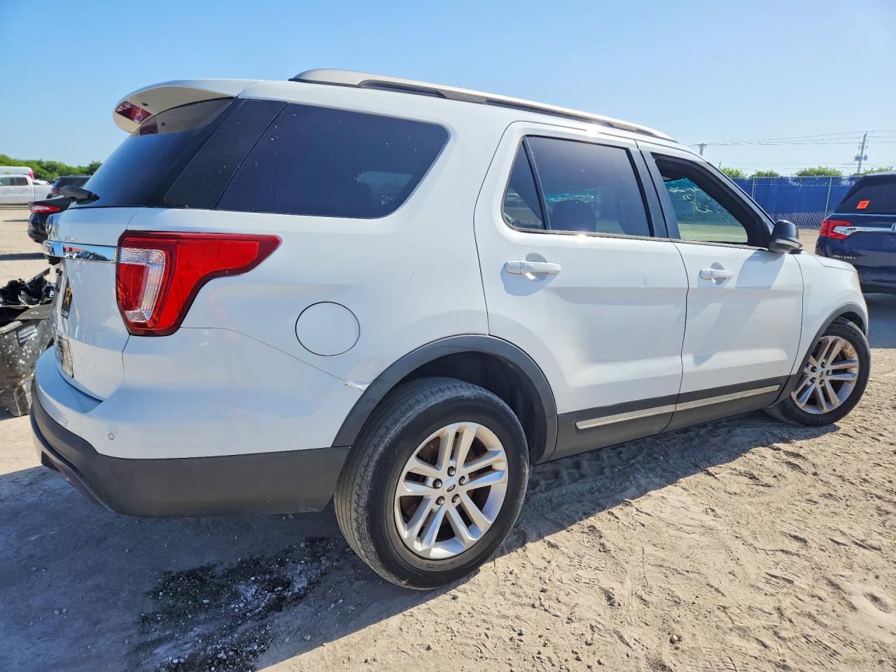 2016 FORD EXPLORER XLT — снимка 3