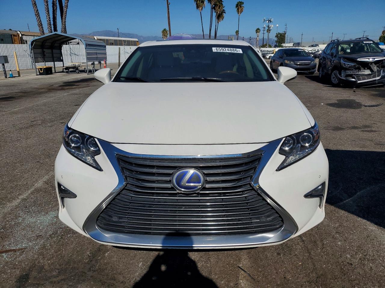2017 LEXUS ES 300H — снимка 5