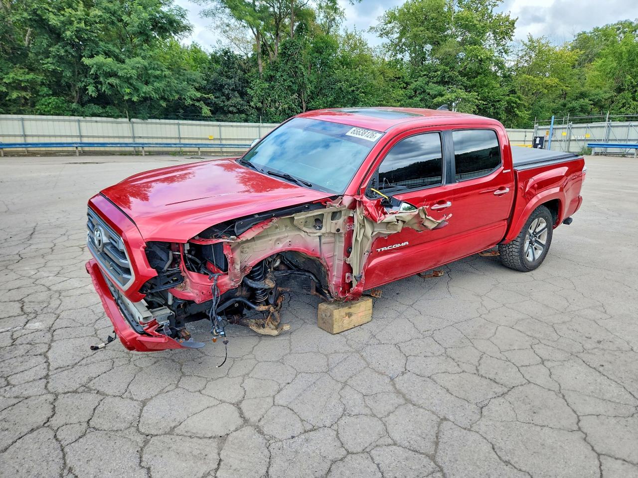2016 TOYOTA TACOMA LIMITED