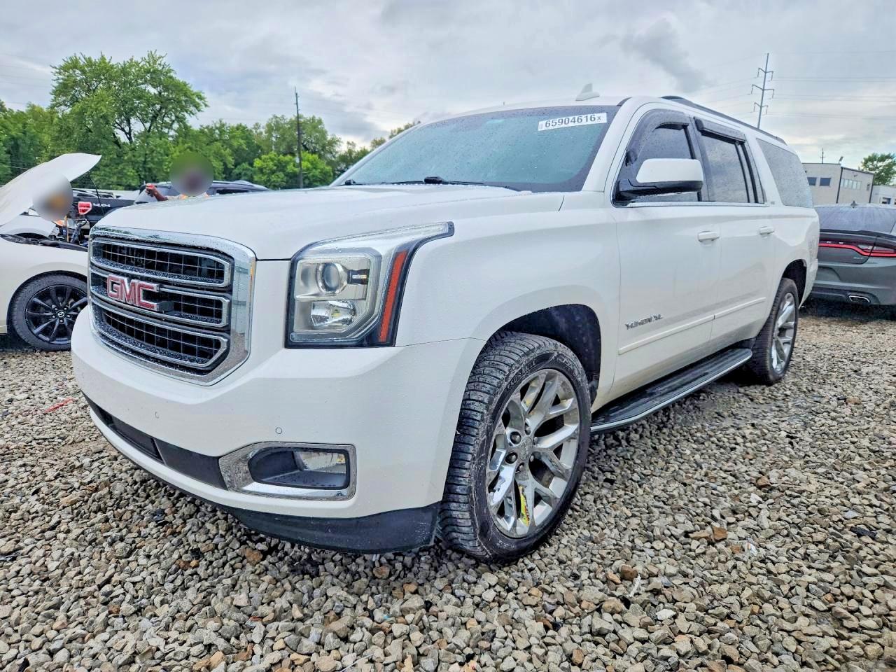 2018 GMC YUKON XL K1500 SLT