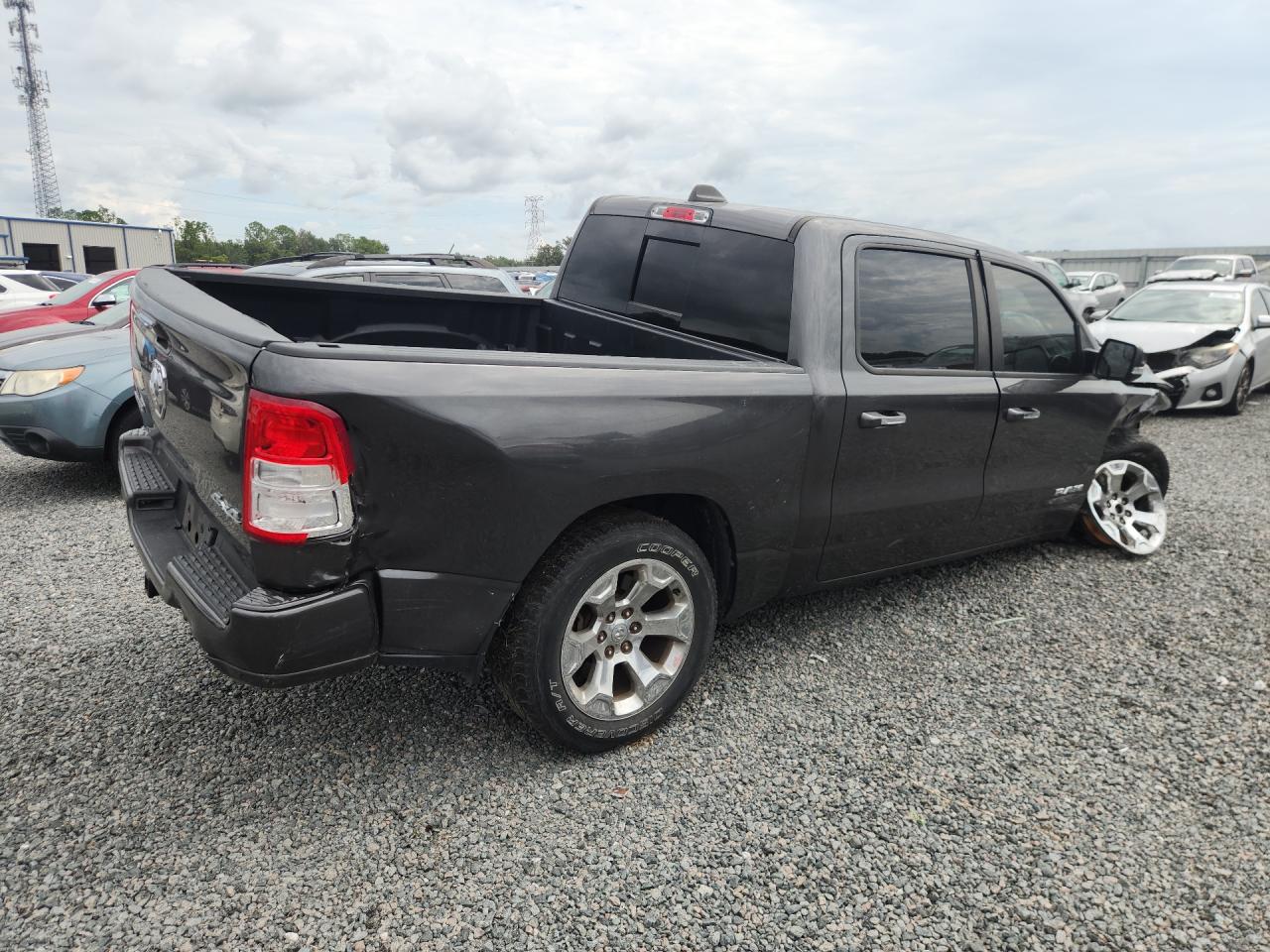 2019 RAM 1500 BIG HORN/LONE STAR — снимка 3